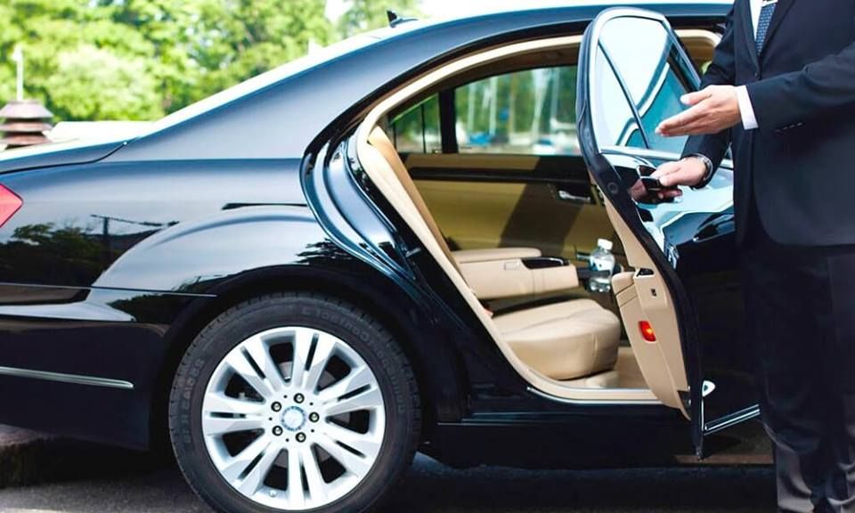 Kashi-Tour-And-Travels-Pick-And-Drop